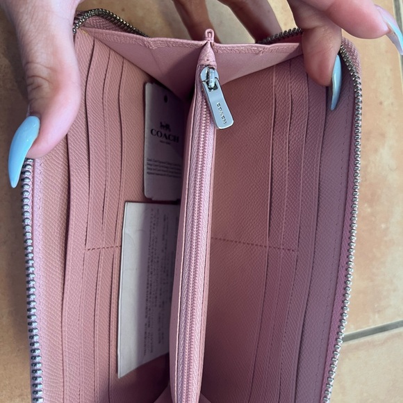 Coach Pink Wallet - Picture 4 of 4